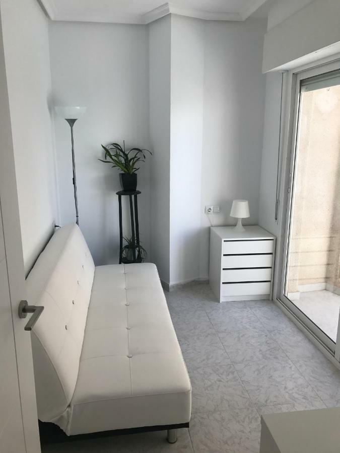 Modern Beach Apartment Torrevieja Extérieur photo